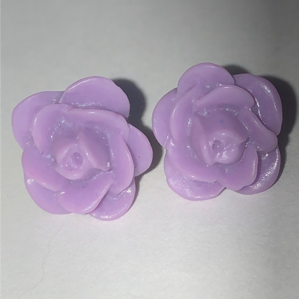 Lavender Floral Stud Earrings